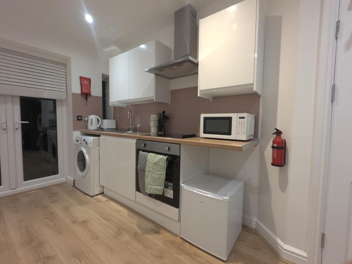 Wilmot Stays London - 4