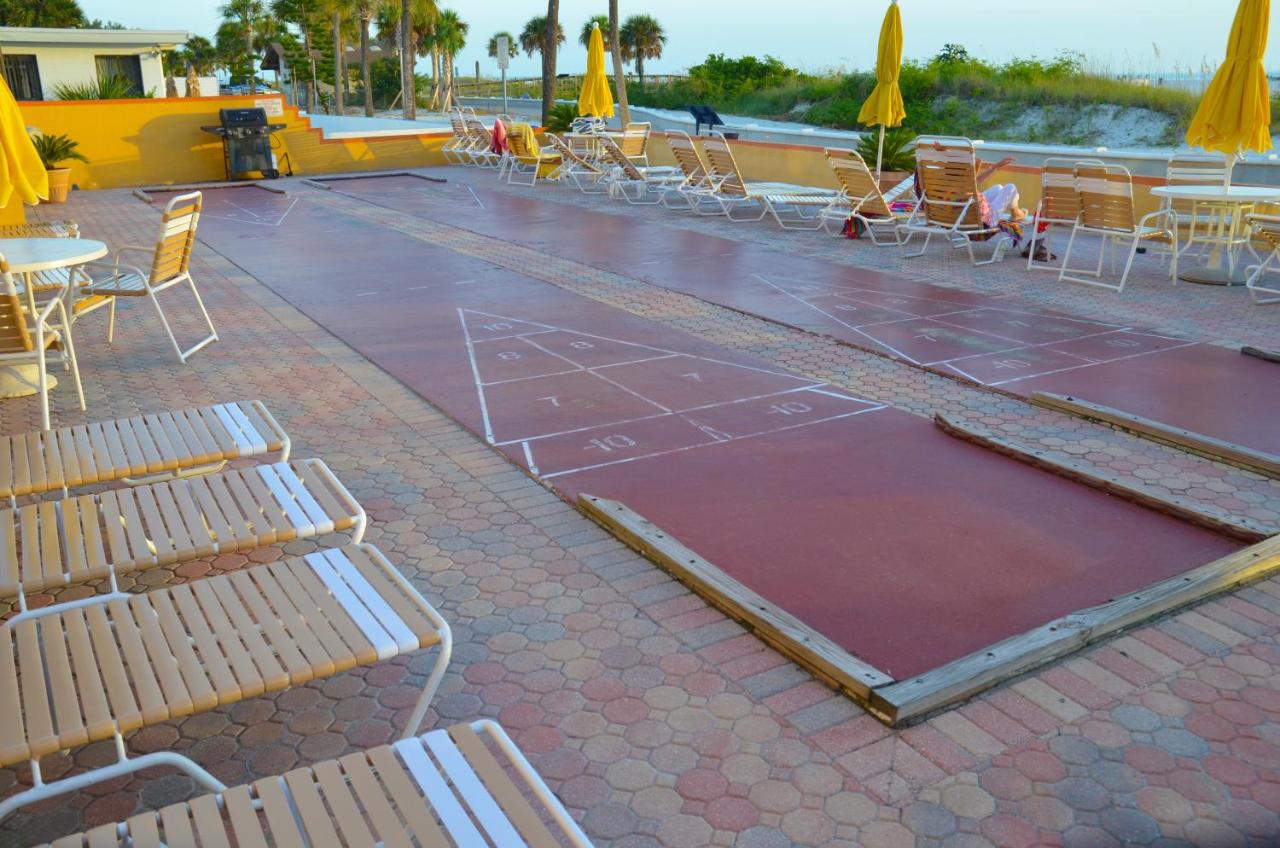 Page Terrace Beachfront Hotel — photo 21