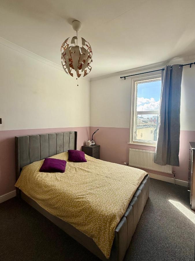 Bright & Modern 1-Bed Flat - Relax in Wimbledon - 2