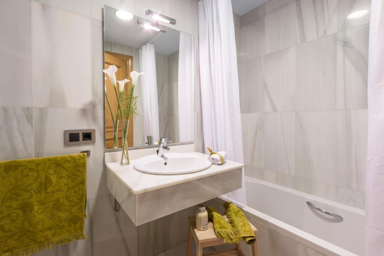 Apartment Chezmoihomes Luxury Town hall Granada, Spain ...