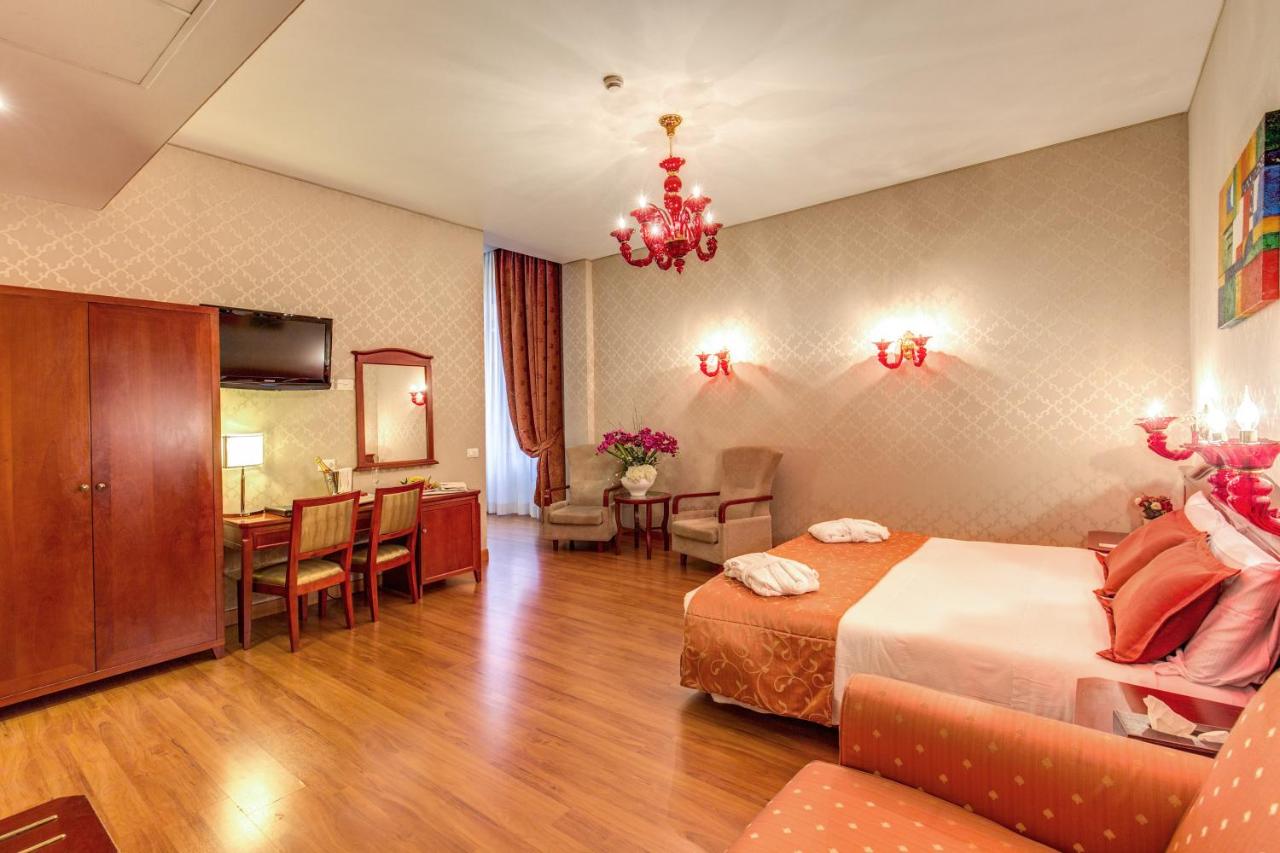 Augusta Lucilla Palace - 5