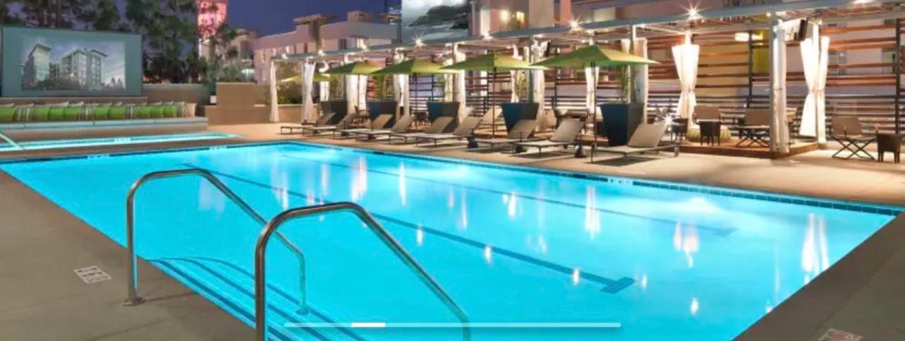 Hollywood Walk of Fame - 4