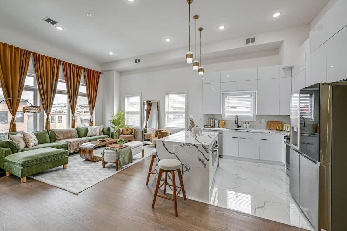 Luxury Rooftop Retreat Near NYC EWR MetLife - 5