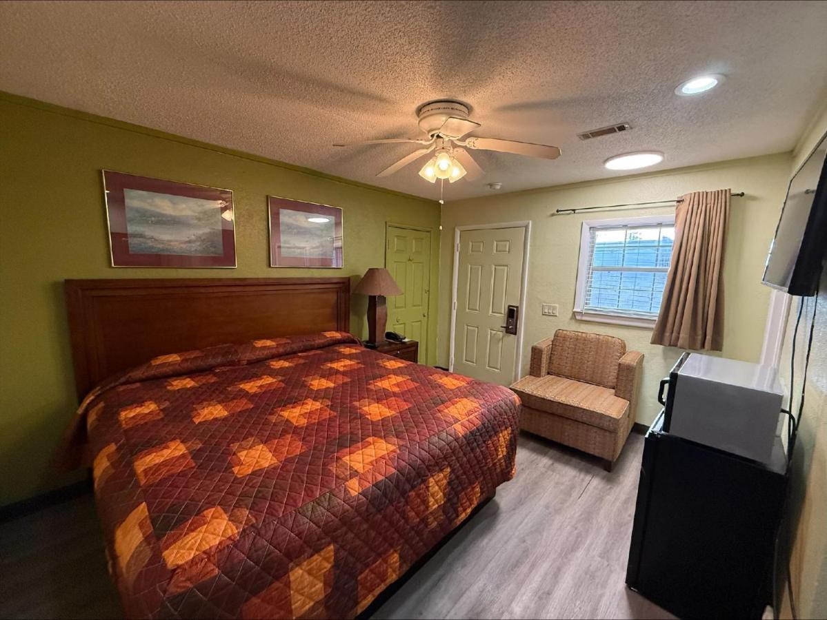Riviera Motel — photo 23