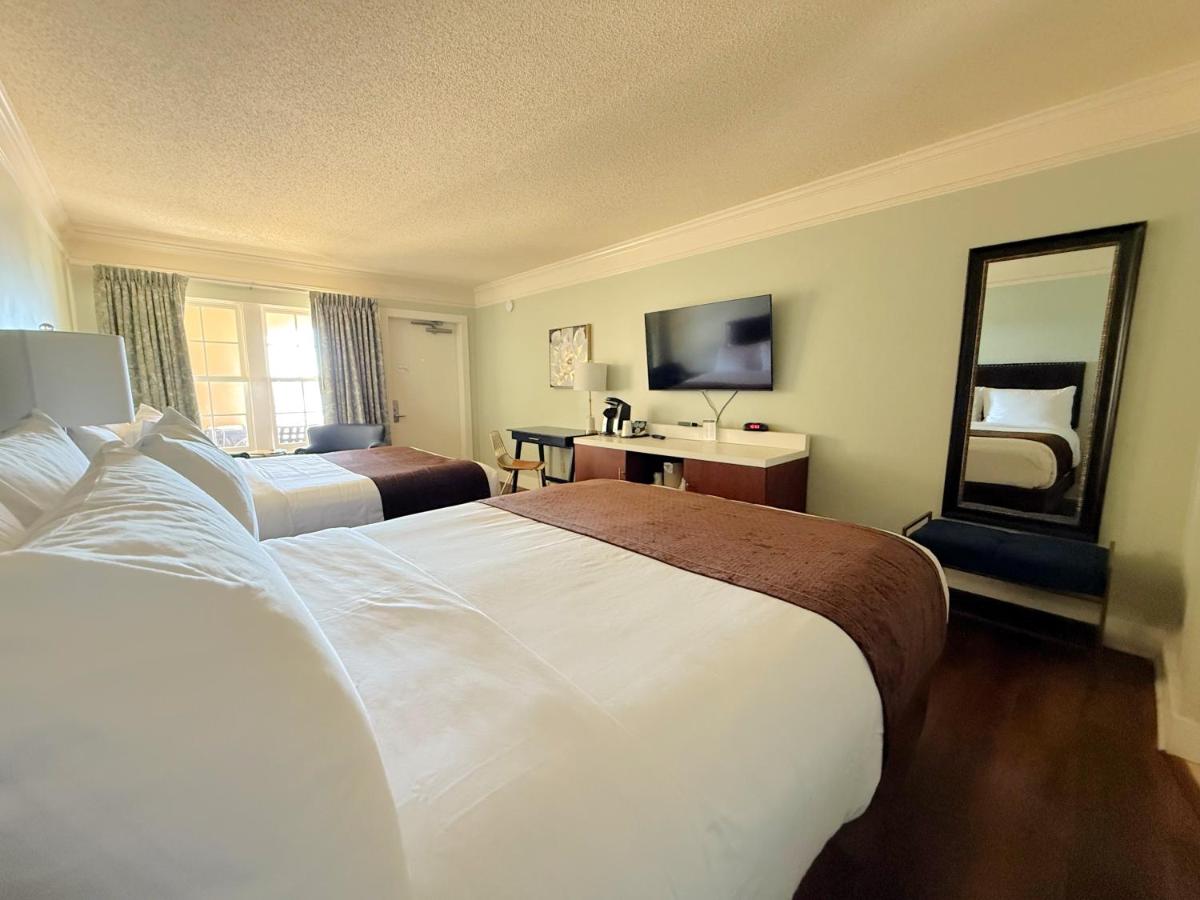 Bayfront Inn — photo 10