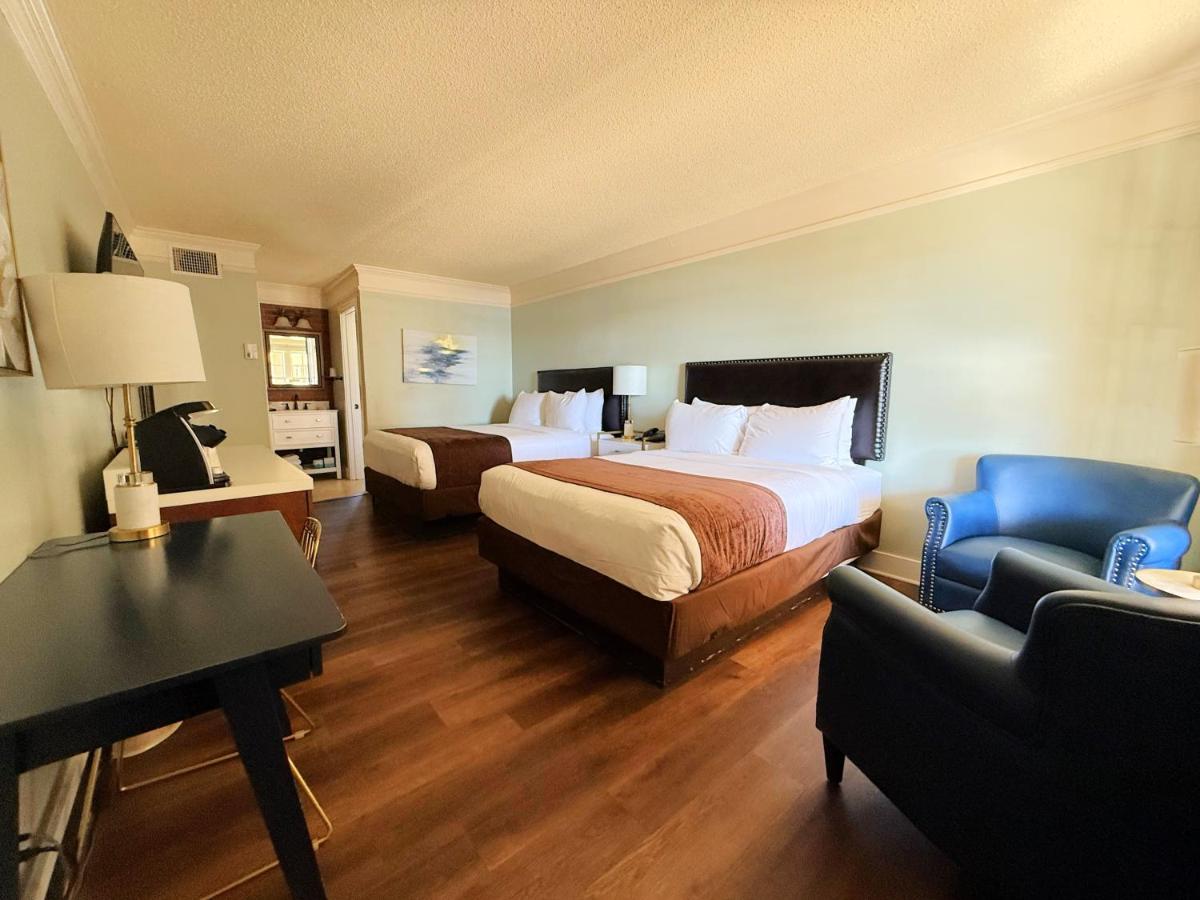 Bayfront Inn — photo 12