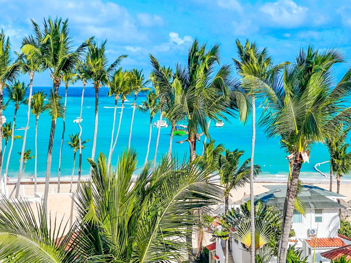 Image: Los Corales Resort Villas & Apartments WIFI BEACH Club & SPA