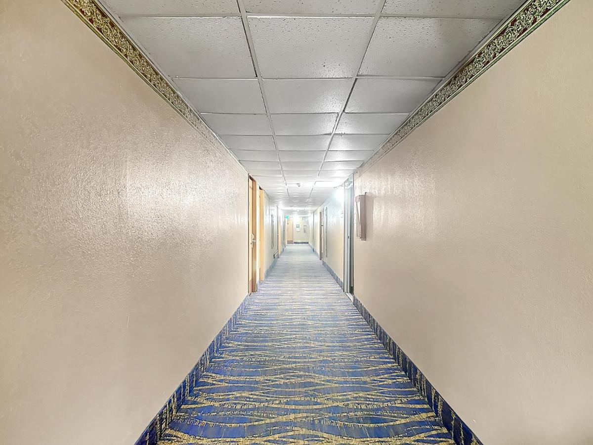 Airport Inn — photo 13