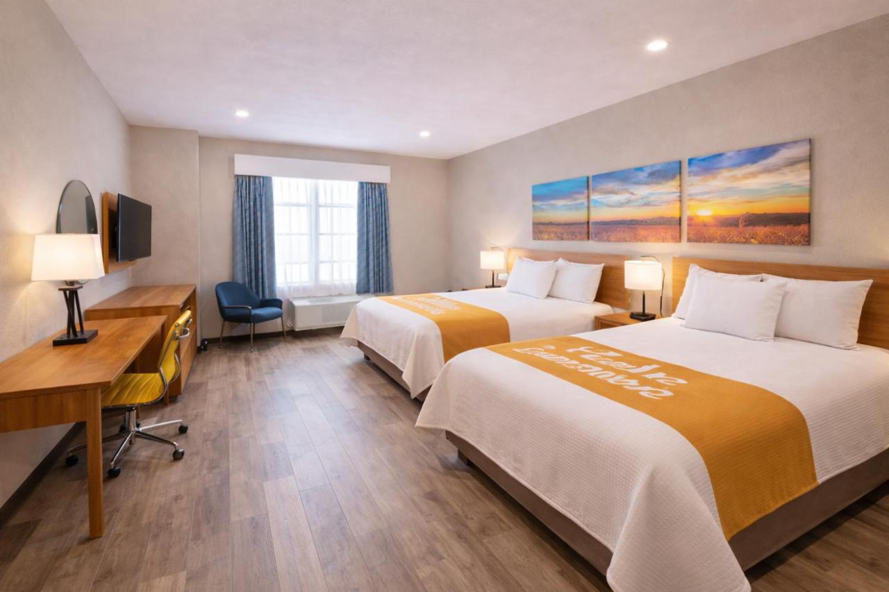 Tomball Executive Inn — photo 24