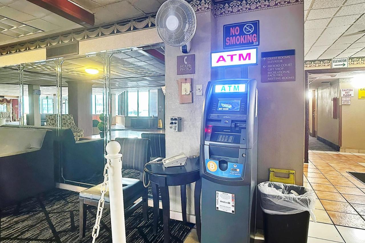Airport Inn — photo 17
