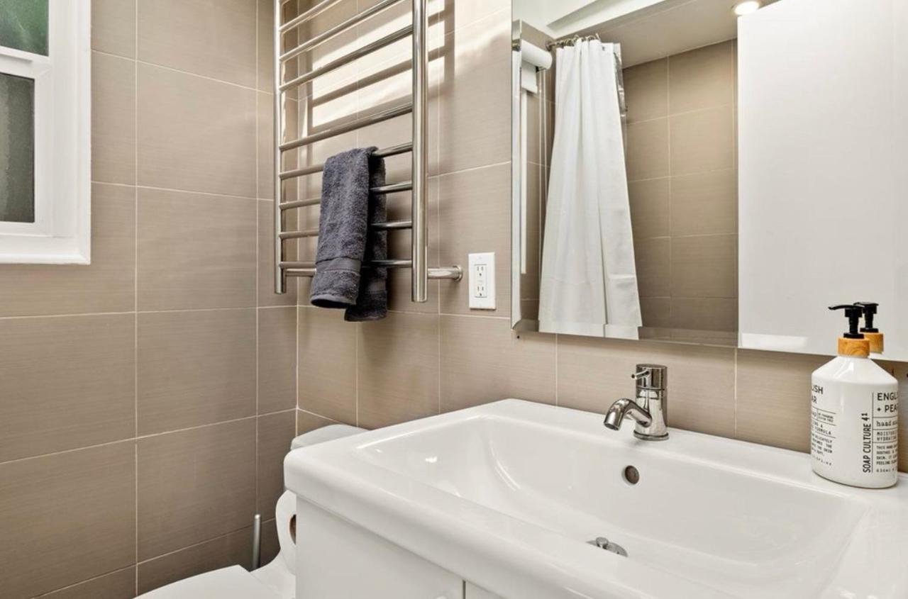 Surf, Sun & Style in Venice 3BR Home near beach - 3