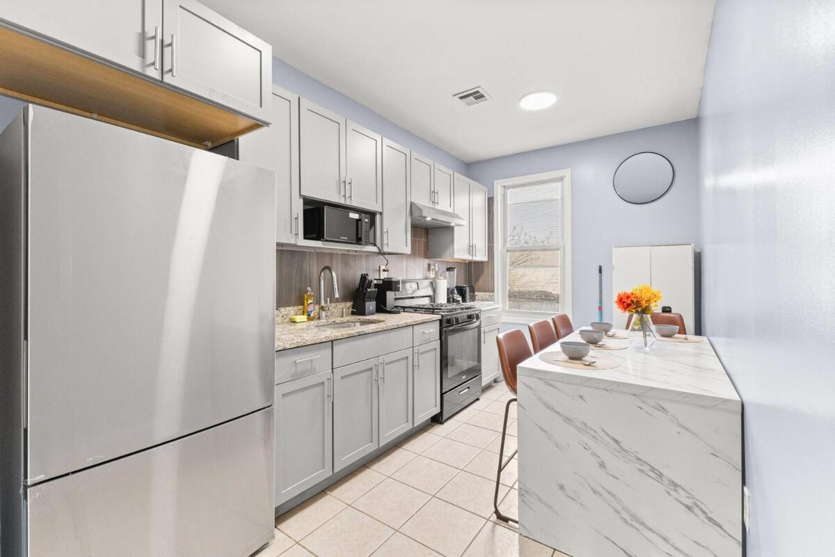 3BD-Pool Table Home near NYC - FREE Parking! - 4