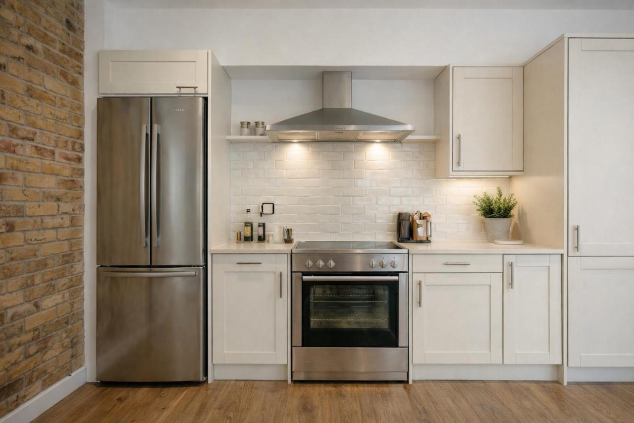 2 Bed Liverpool Street Loft - 4