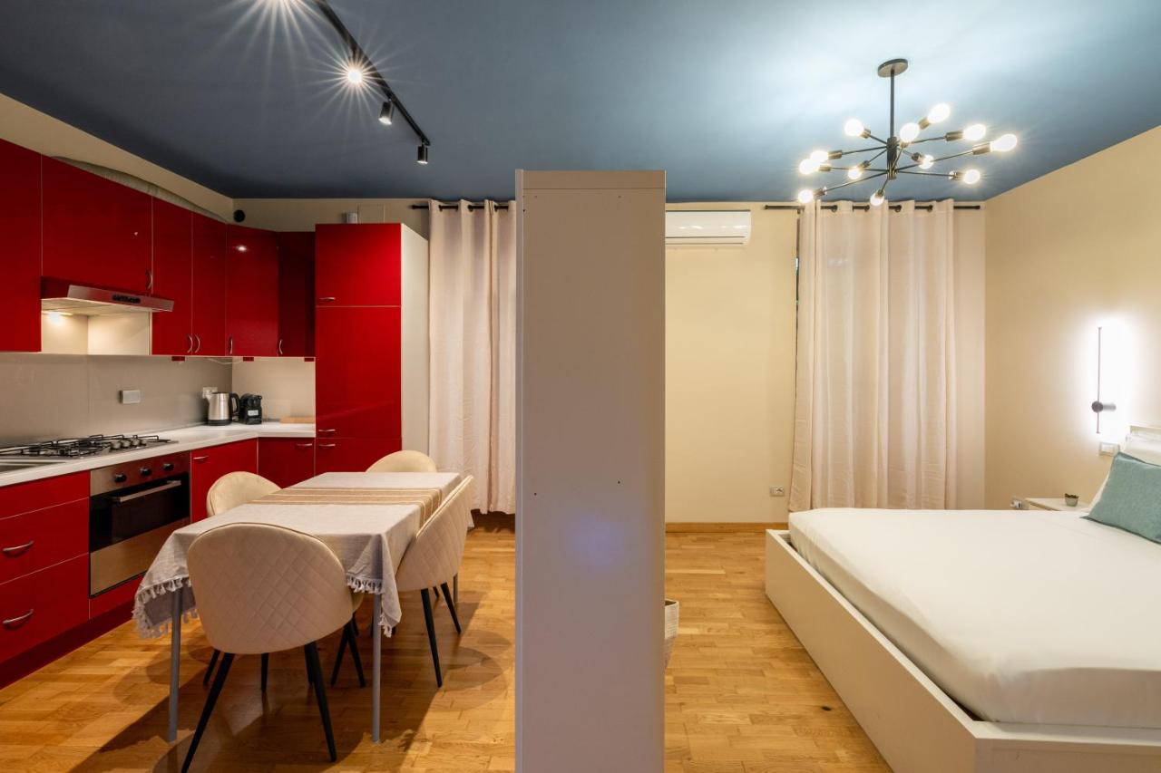 Hello Vatican - Aurea Blue - Metro Ottaviano - 3