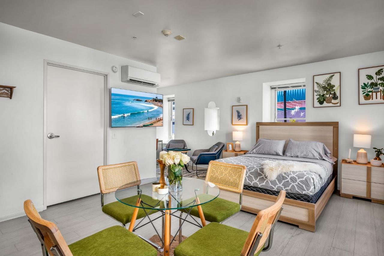 Grand Promenade Studio With Free Parking! - 2