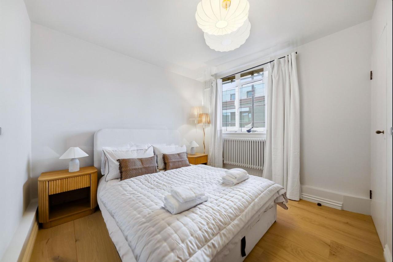 2 Bedroom apartment in Notting Hill