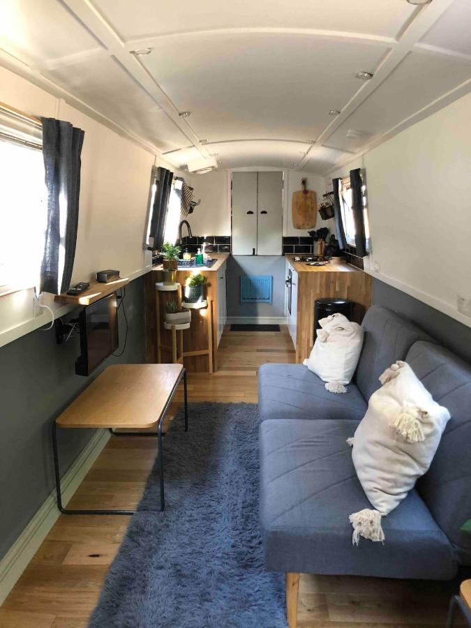 Cozy Narrowboat on Regents Canal - 2