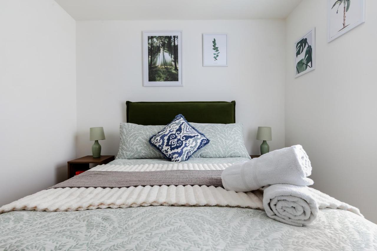 2BR Hideaway Steps to Edgware Rd Station & Hyde Park - 2