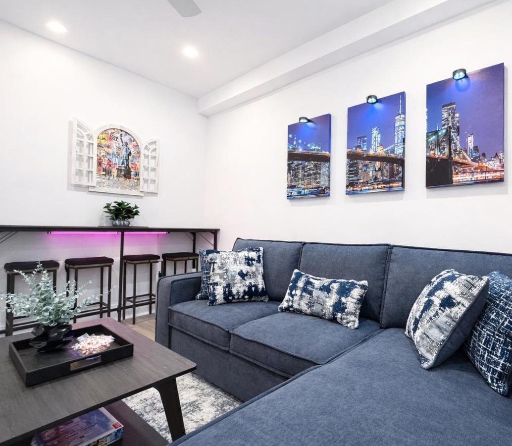 Luxury Hoboken Getaway - 15 Minutes To NYC - Walk To Transit - Great Location