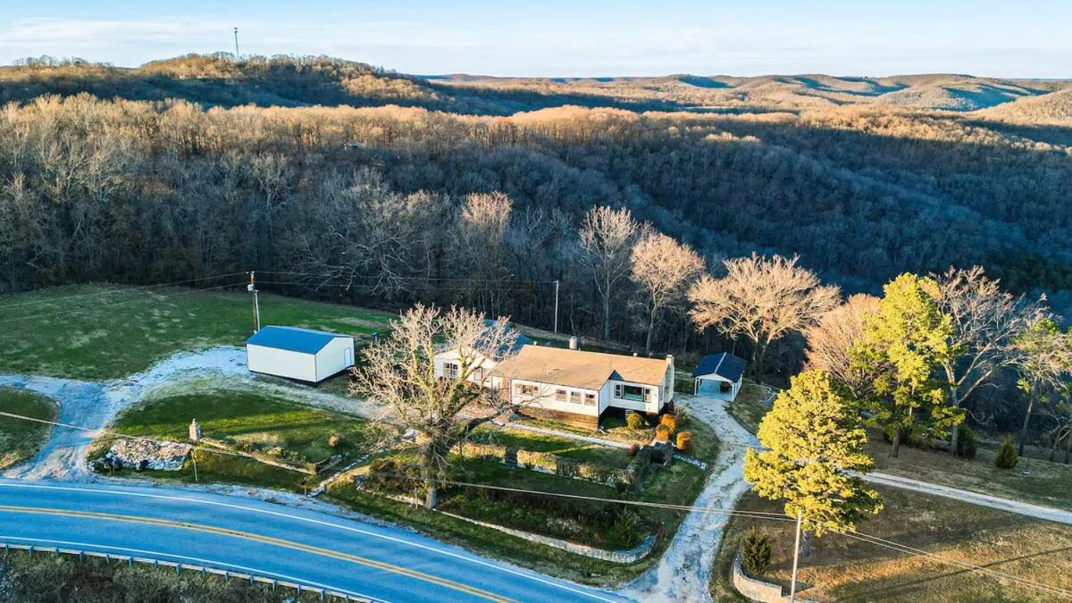 Hilltop on Busch mountain — photo 9
