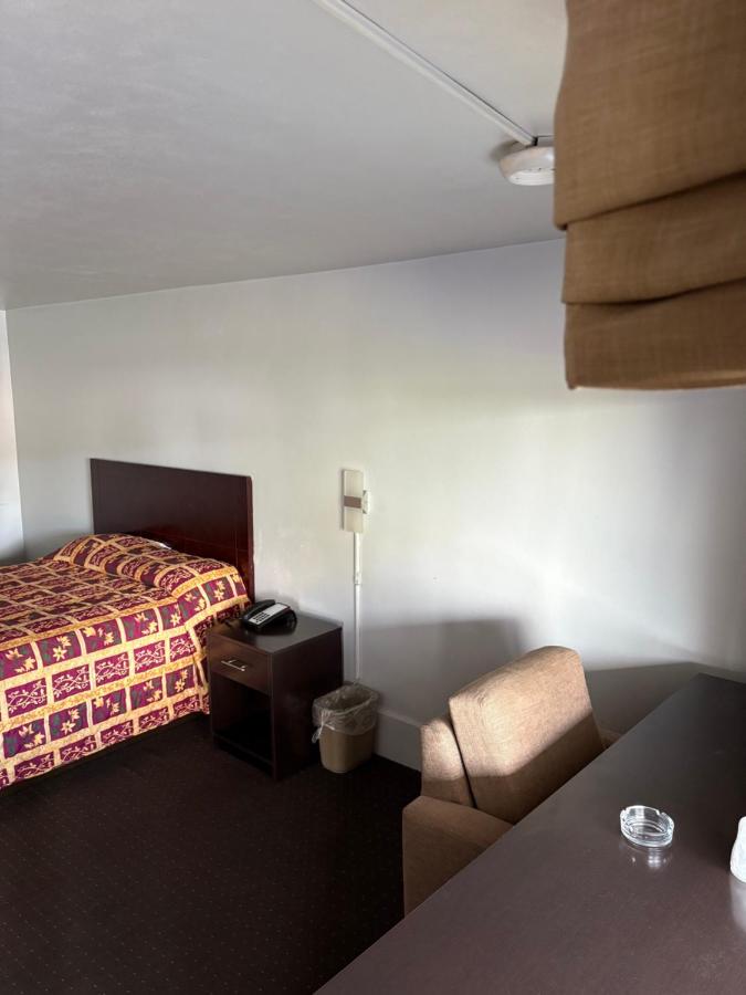 Hollywood Motel — photo 8