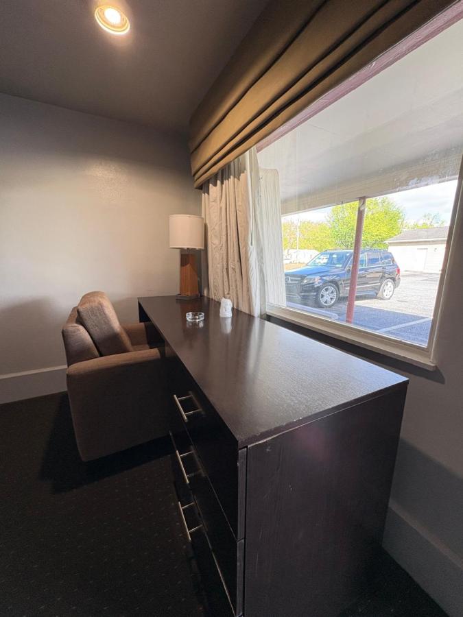 Hollywood Motel — photo 9