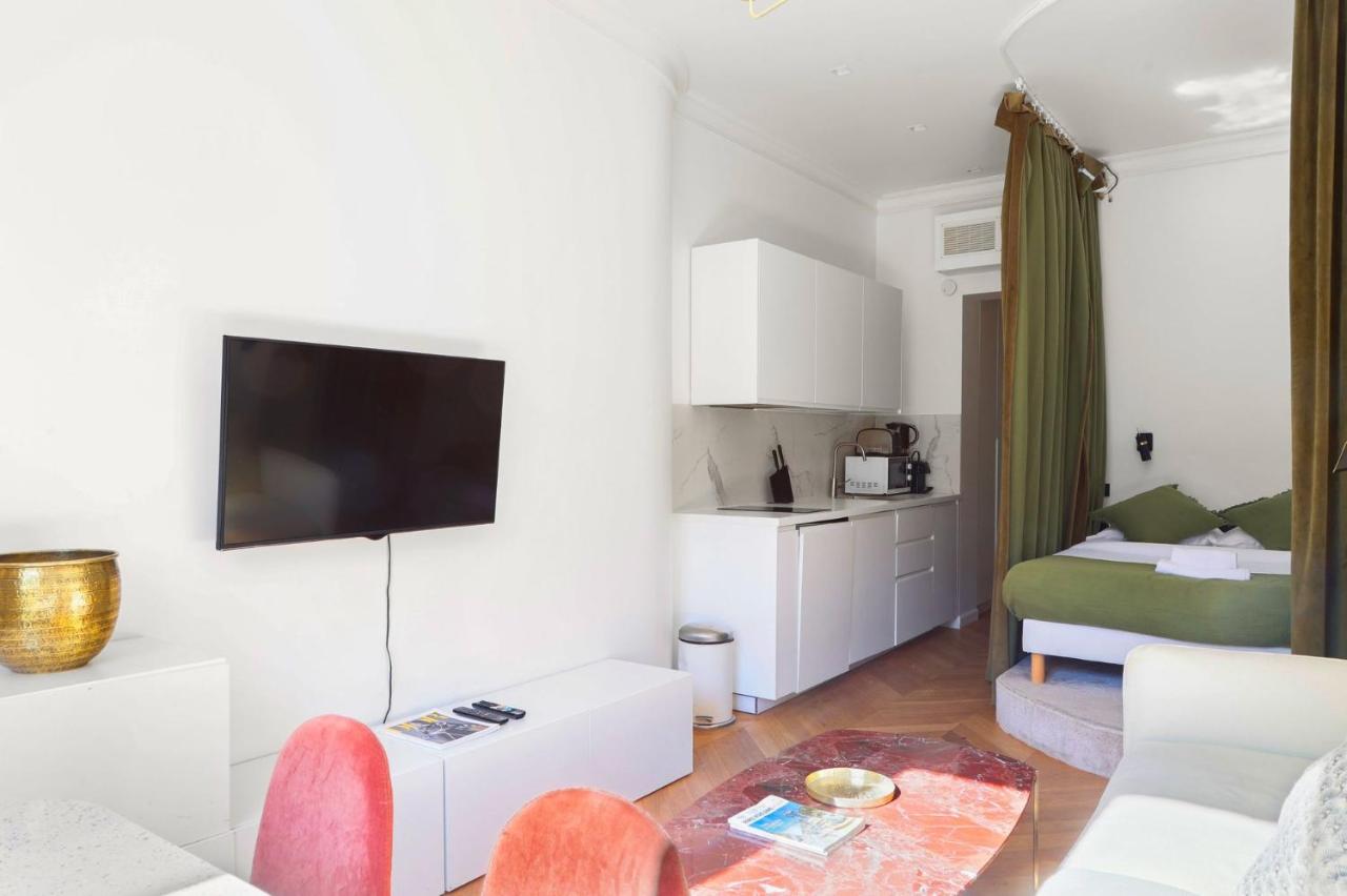 Central Apartment Tronchet 1G - 3