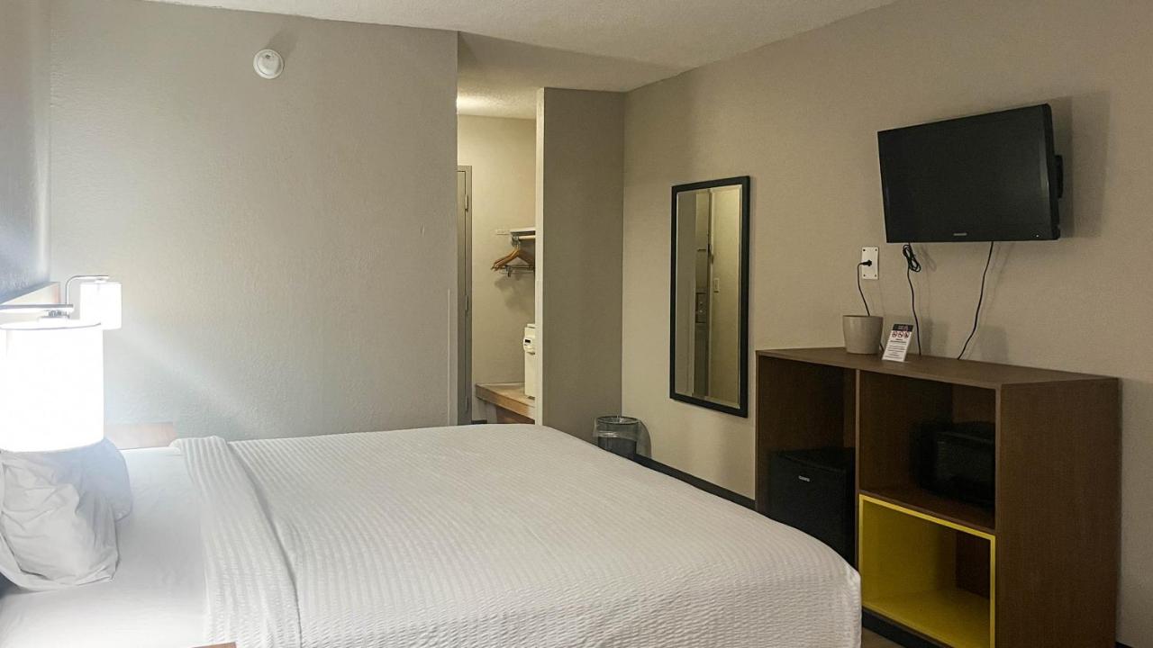 Double A Motel — photo 10
