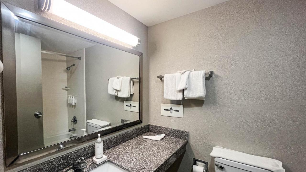 Double A Motel — photo 3