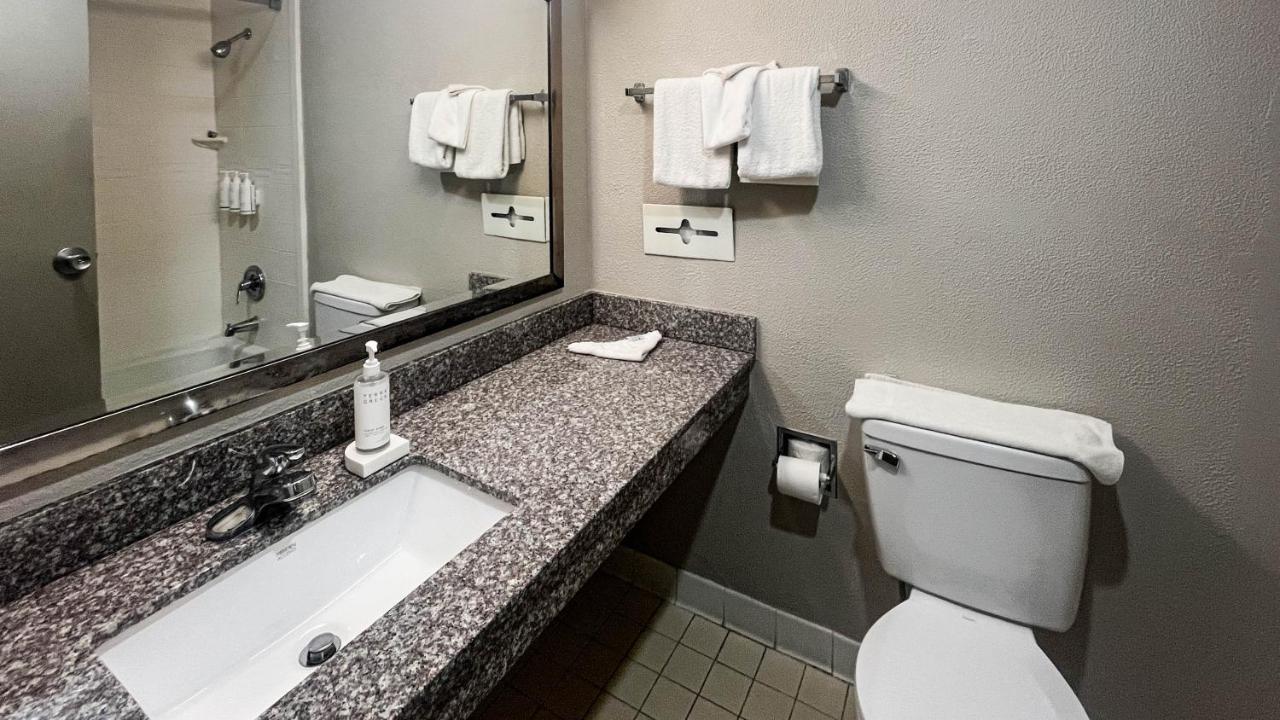 Double A Motel — photo 8