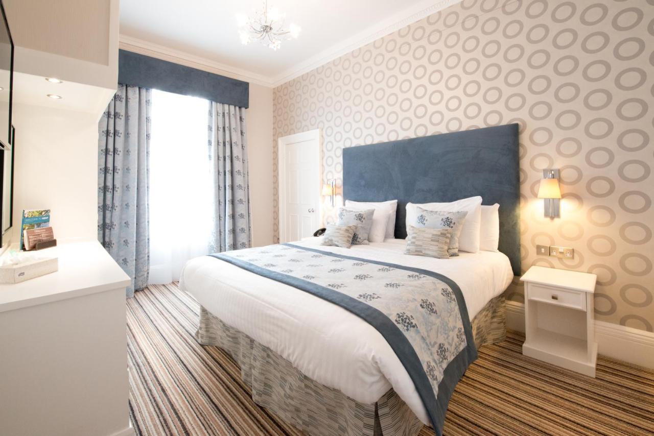 Luxurious King Suite - Non-Smoking