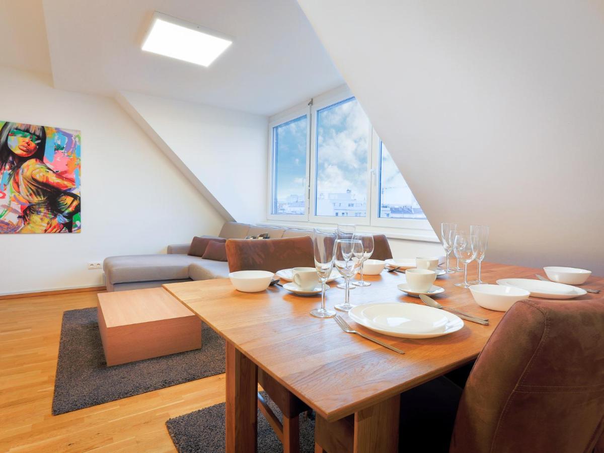 SKY9 Penthouse Apartments photo