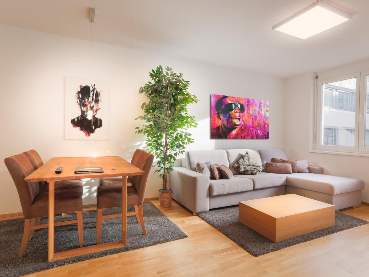 SKY9 Penthouse Apartments photo