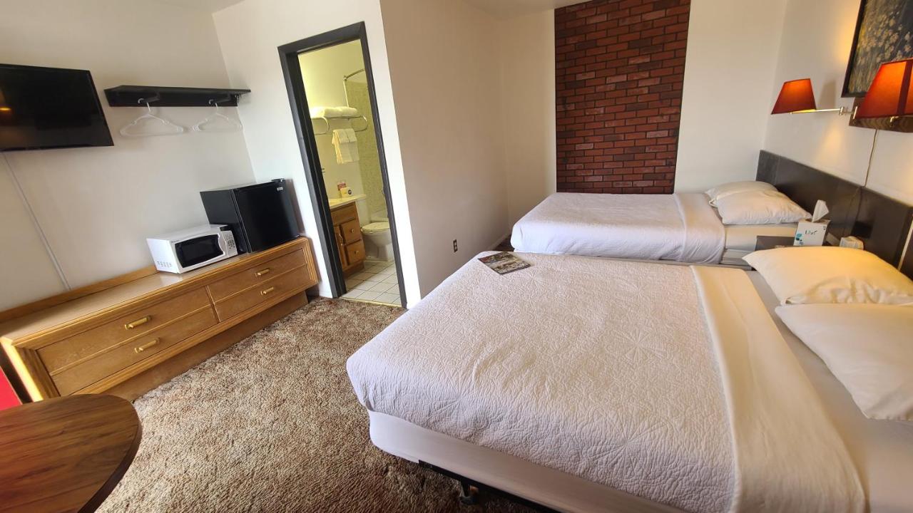 American Inn — photo 21