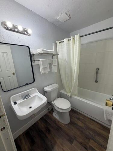Best Budget Inn — photo 3