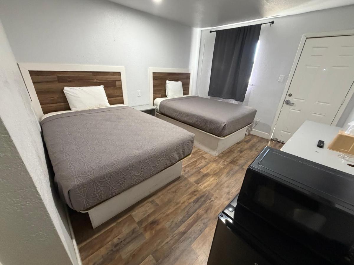 Best Budget Inn — photo 8