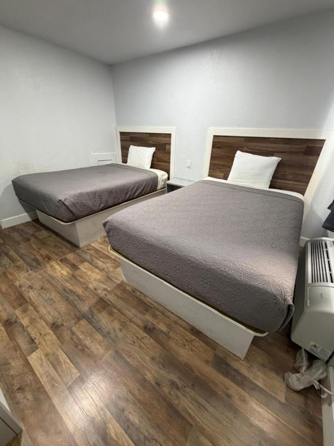 Best Budget Inn — photo 6