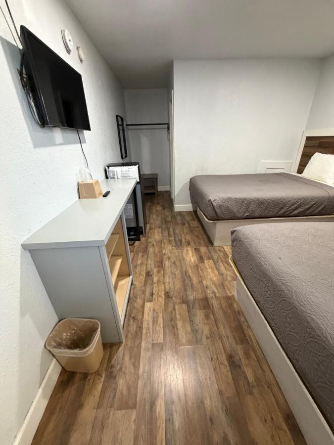 Best Budget Inn — photo 4