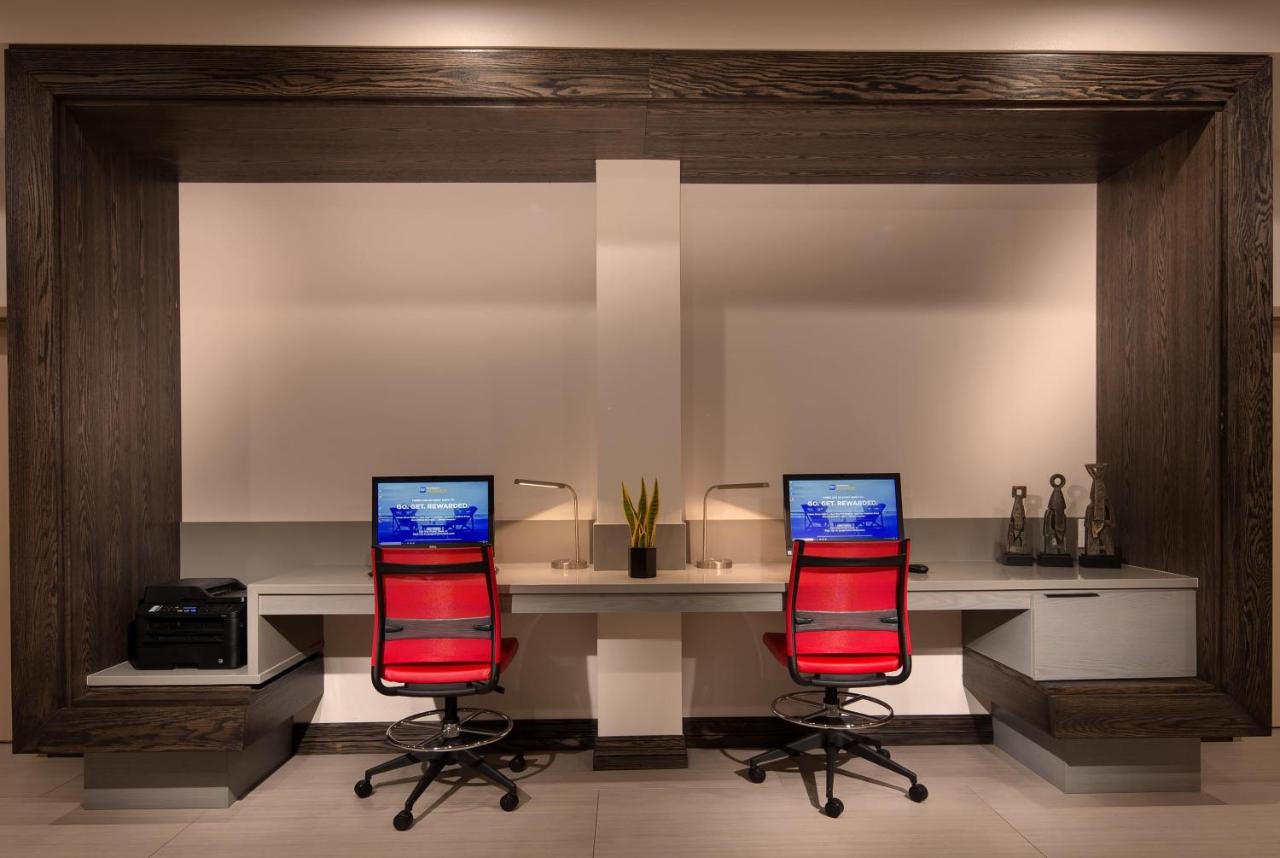 McKinzie Hotel & Suites — photo 6