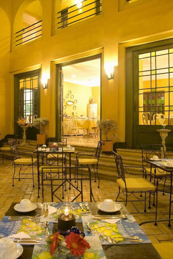 Hotel De La Opera photo
