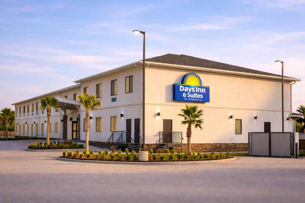 Tomball Executive Inn — photo 7