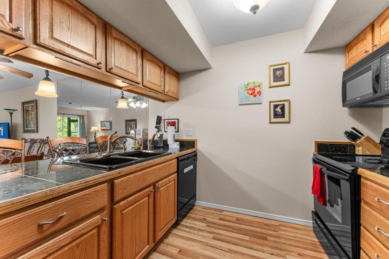 Bluff Oasis Condo — photo 3