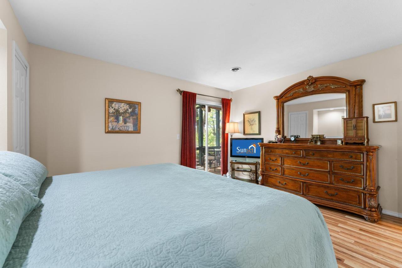 Bluff Oasis Condo — photo 13