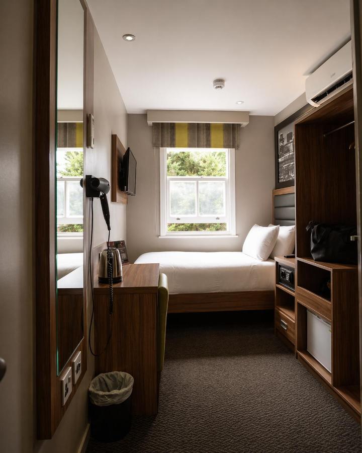 London Court Hotel — photo 5