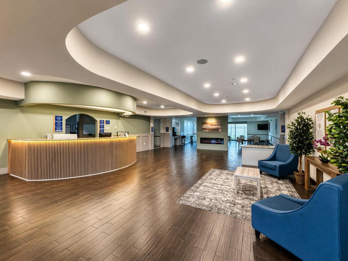 Image: Days Inn & Suites by Wyndham Houston / West Energy Corridor