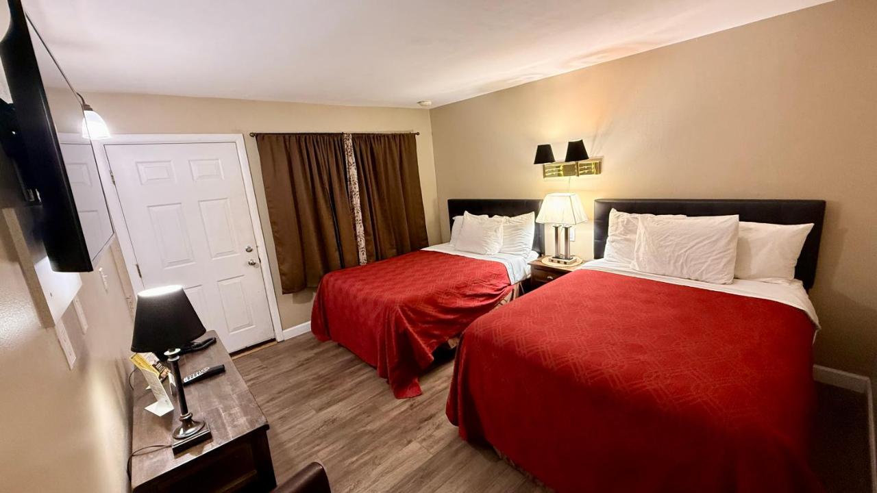 Sand & Sage Motel — photo 13