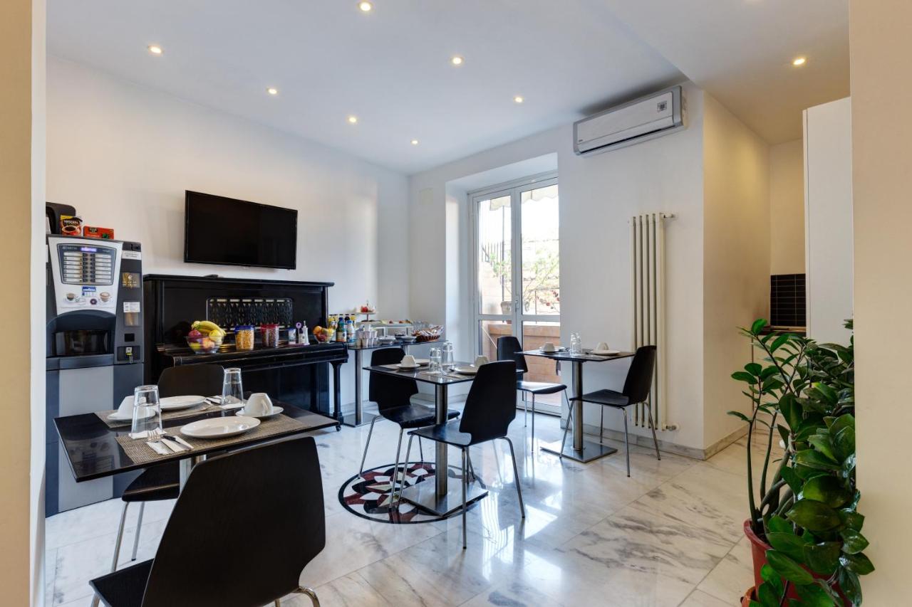 Little Rhome Suites - 5