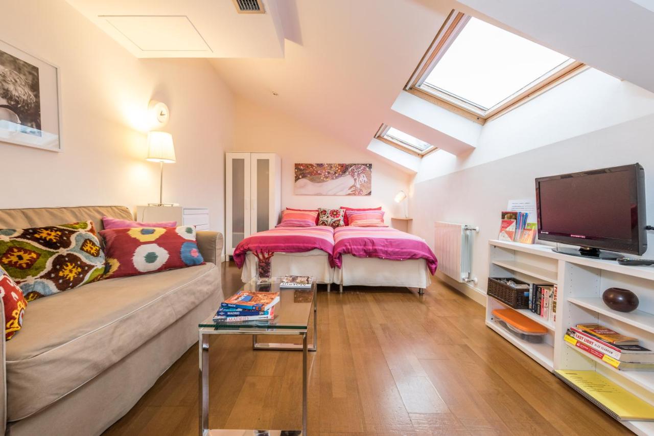Apartment Prince Santa Ana, Madrid, Spain - Booking.com