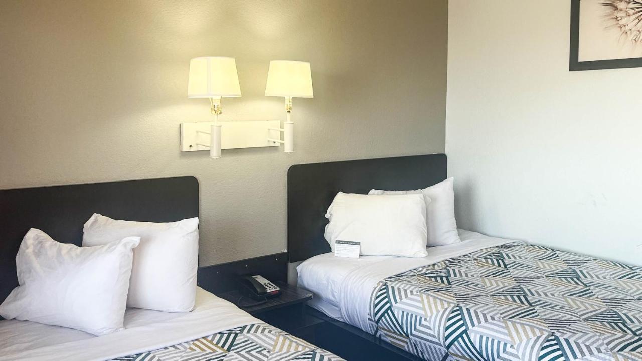Ropers Motel — photo 15