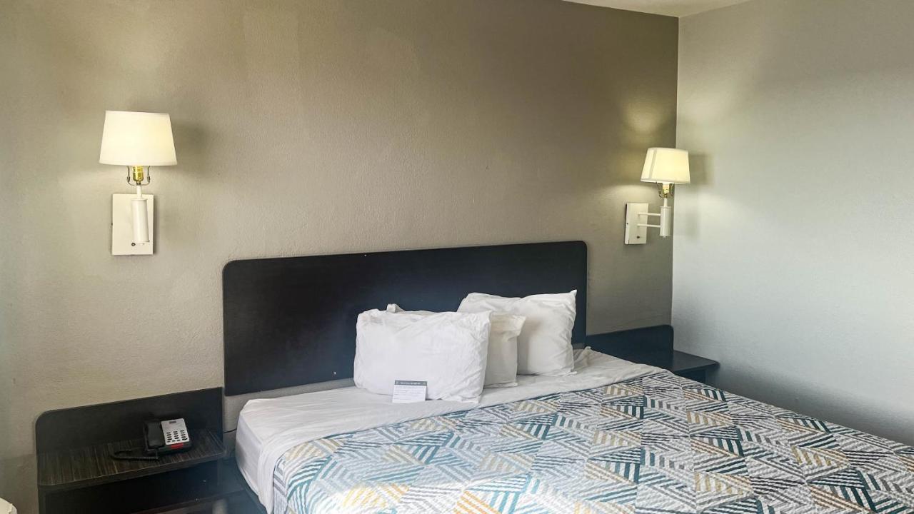 Ropers Motel — photo 14